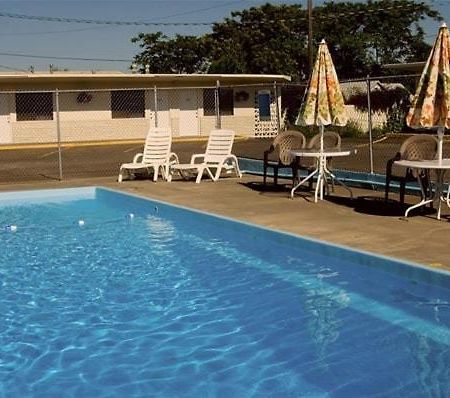 Capri Motel Walla Walla Ngoại thất bức ảnh