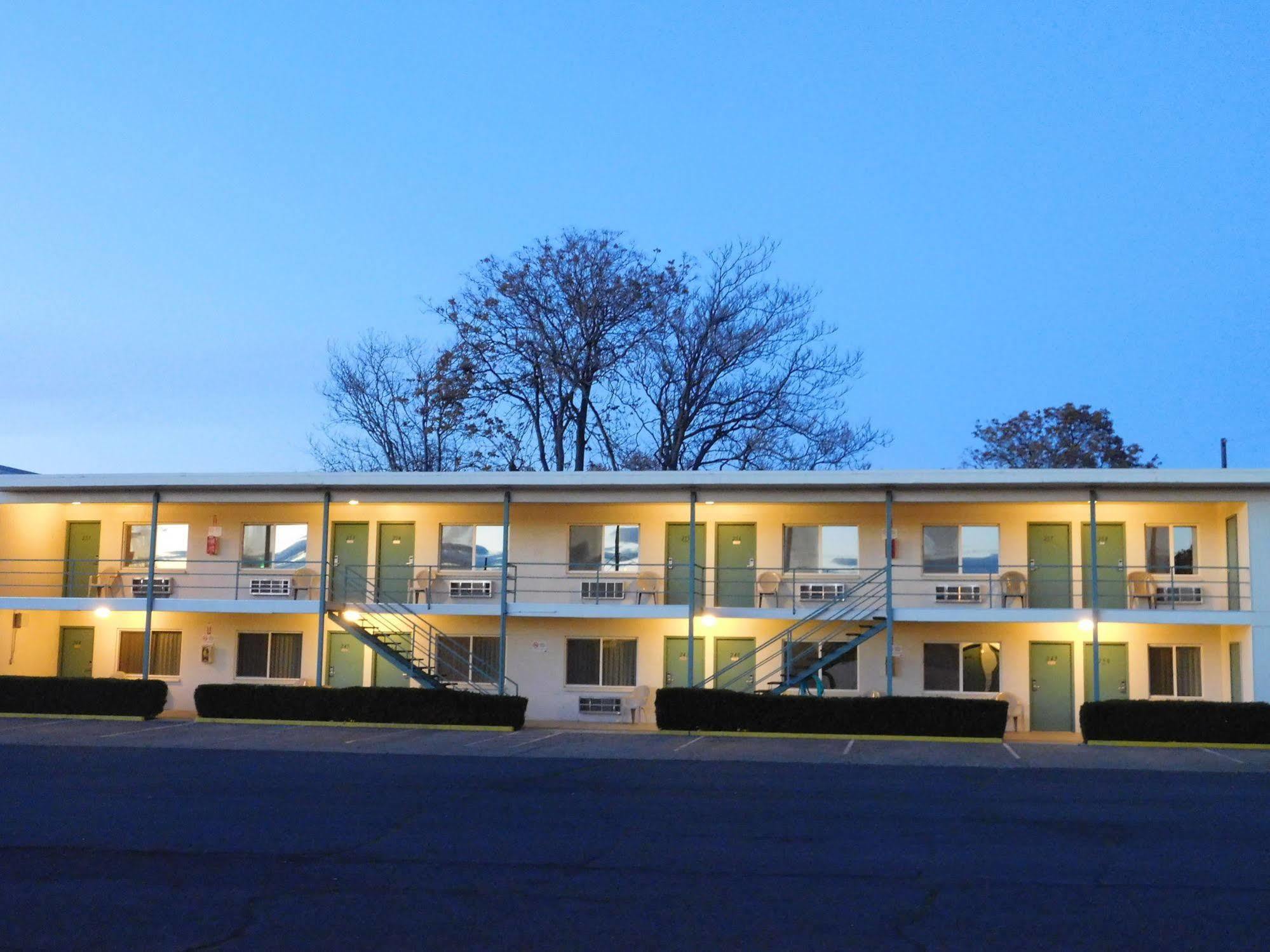 Capri Motel Walla Walla Ngoại thất bức ảnh